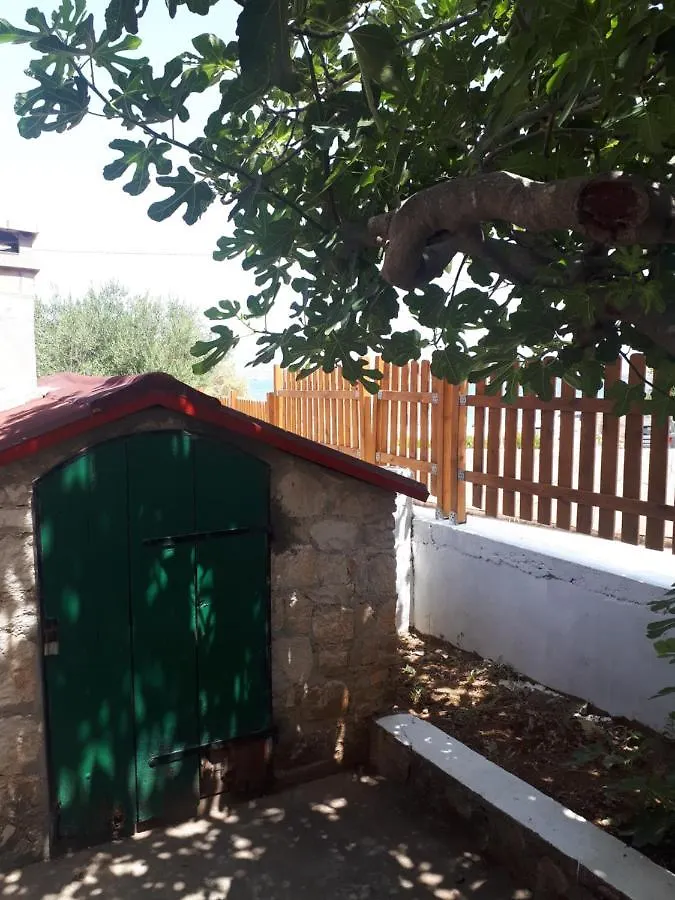Grandpa Beach House Slatine Hébergement de vacances